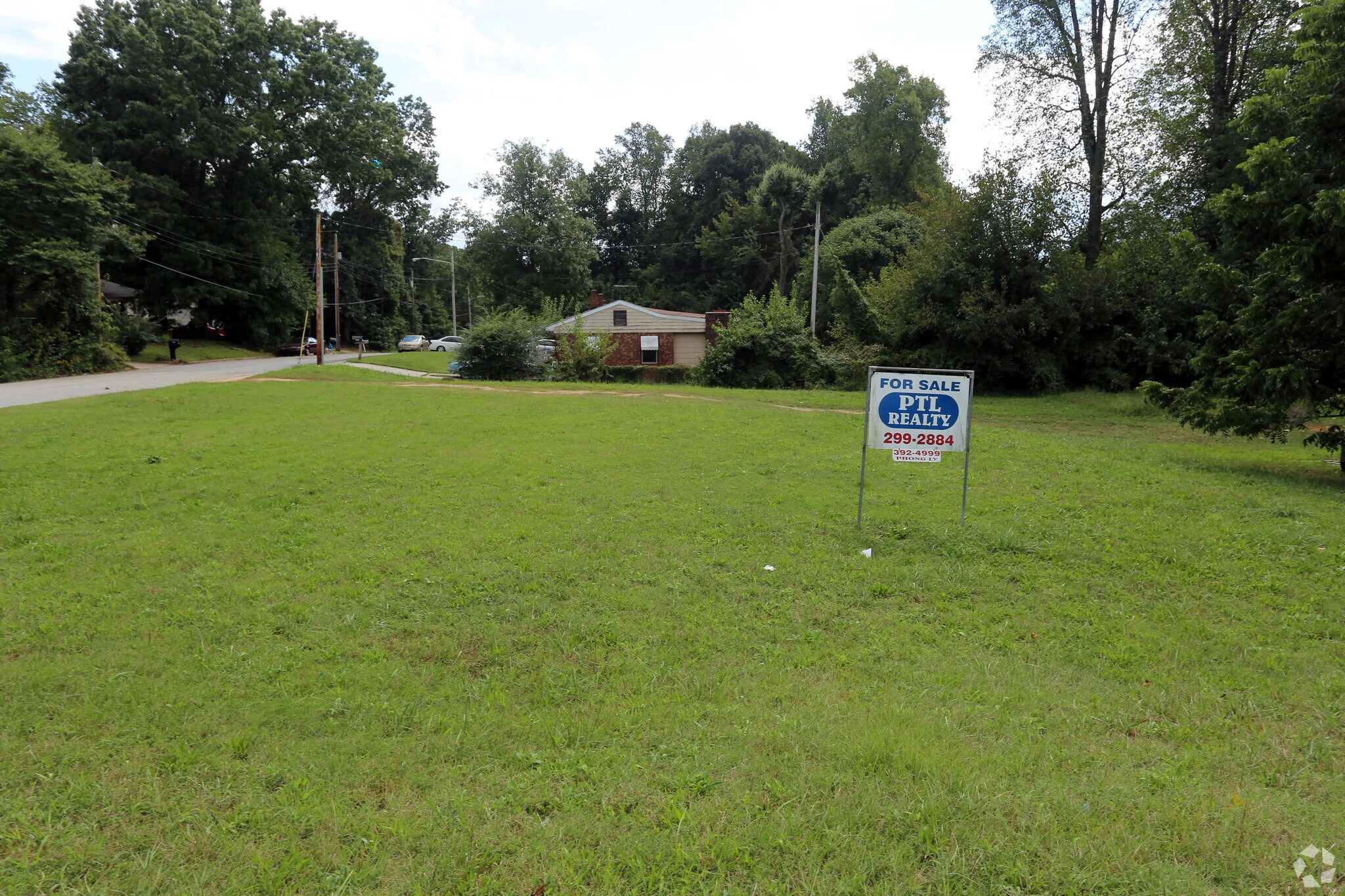 2512-2514 E Martin Luther King Jr. Dr, High Point, NC for sale Primary Photo- Image 1 of 1