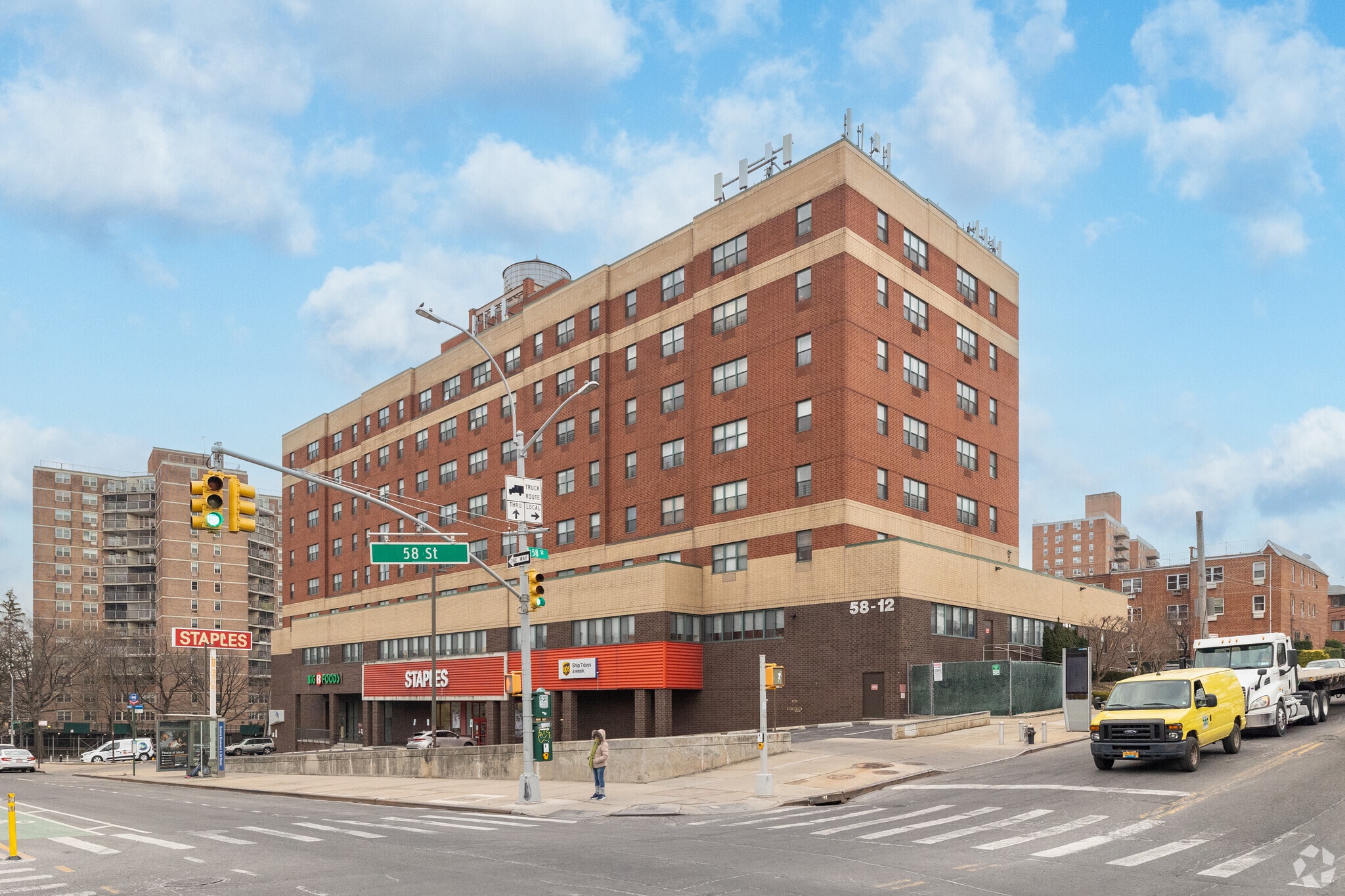 5812 Queens Blvd, Woodside, NY for lease Building Photo- Image 1 of 2