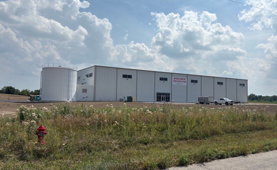 8360 Albers Rd, Celina, OH for lease - Building Photo - Image 1 of 2