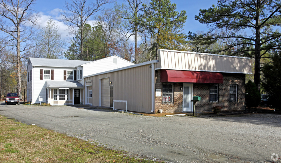 104 Industry Dr, Yorktown, VA for sale - Building Photo - Image 1 of 1