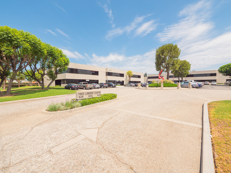 545-565 W Lambert Rd, Brea, CA for lease - Building Photo - Image 1 of 14