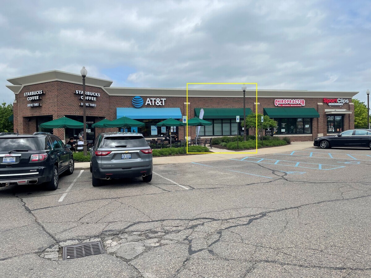 3080030808 Lyon Center Dr E, New Hudson, MI 48165