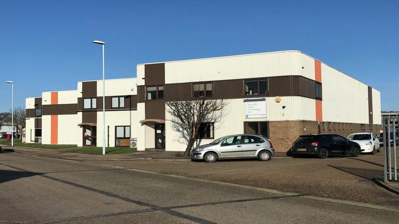 T1-T4 Dominion Way, Worthing for sale Primary Photo- Image 1 of 1