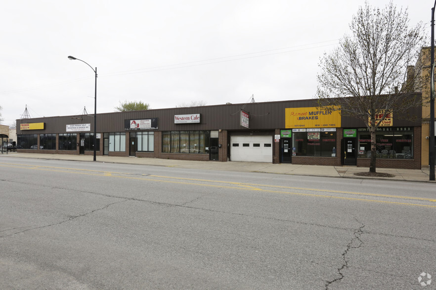 5700-5716 N Western Ave, Chicago, IL for lease - Building Photo - Image 2 of 39