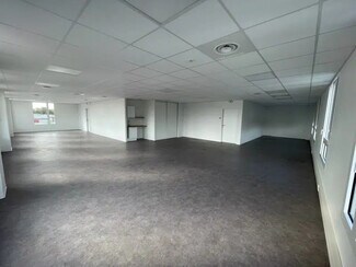 More details for 38 Rue Jean Pages, Villenave-d'Ornon - Office for Lease