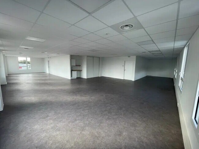 Location Bureaux 135 m²