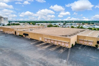 570 N Beach St, Fort Worth, TX for lease Interior Photo- Image 1 of 4
