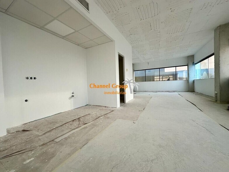 Office in ELX, Alicante for lease - Building Photo - Image 3 of 4