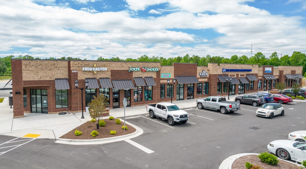 2457 Gum Branch Rd, Jacksonville, NC for lease - Building Photo - Image 1 of 5