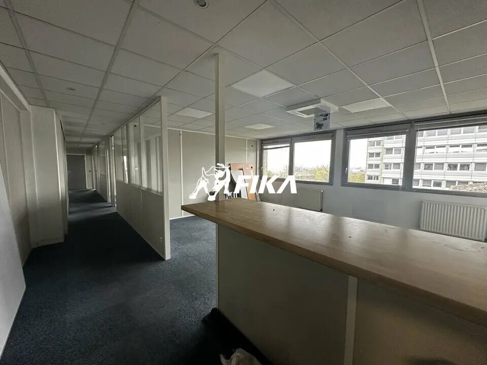 Office in Toulouse for lease Building Photo- Image 1 of 16