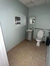 9801-9965 Pines Blvd, Pembroke Pines, FL for lease Interior Photo- Image 2 of 10