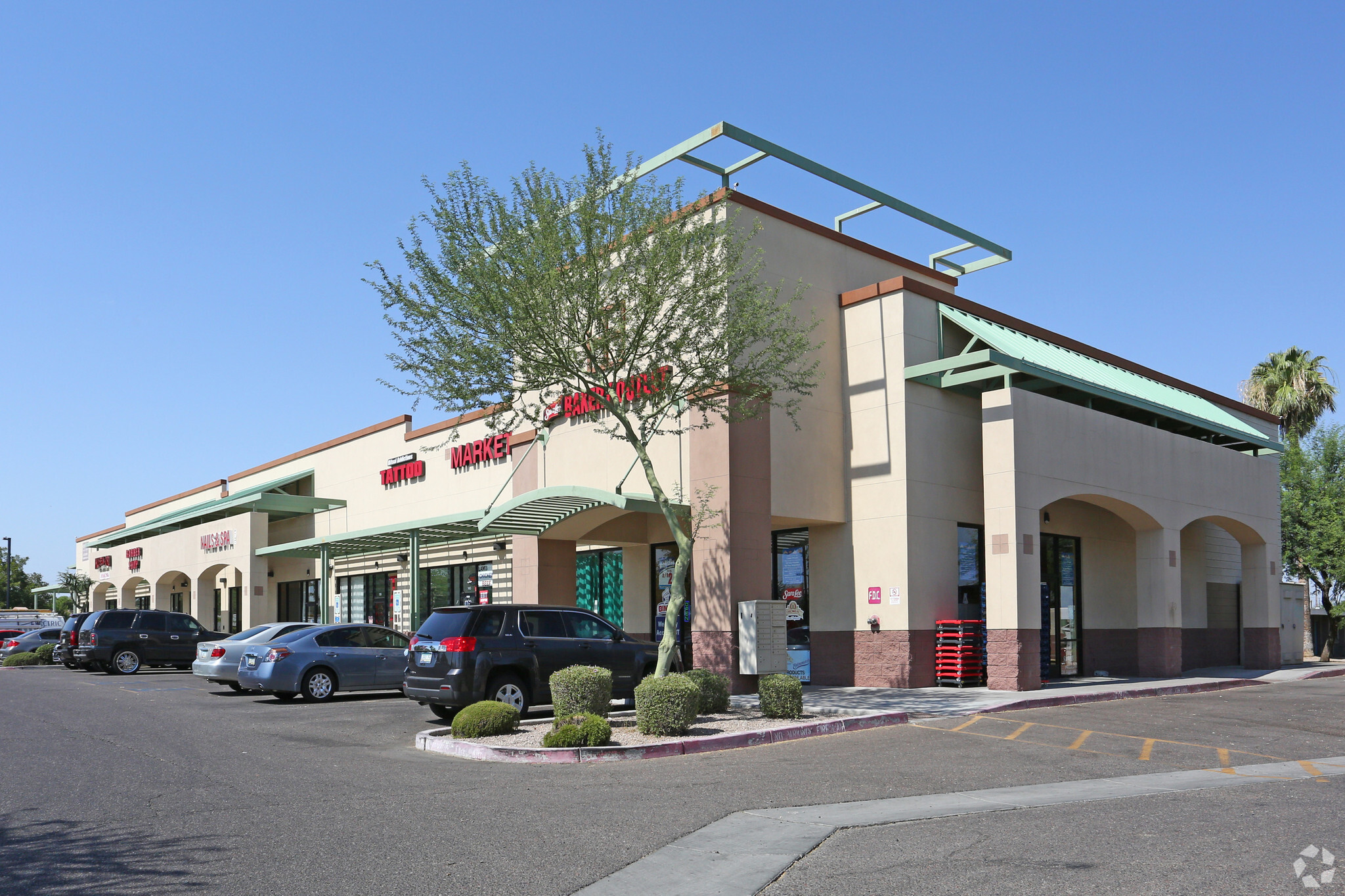 W Glendale Ave, Glendale, AZ for lease Primary Photo- Image 1 of 7