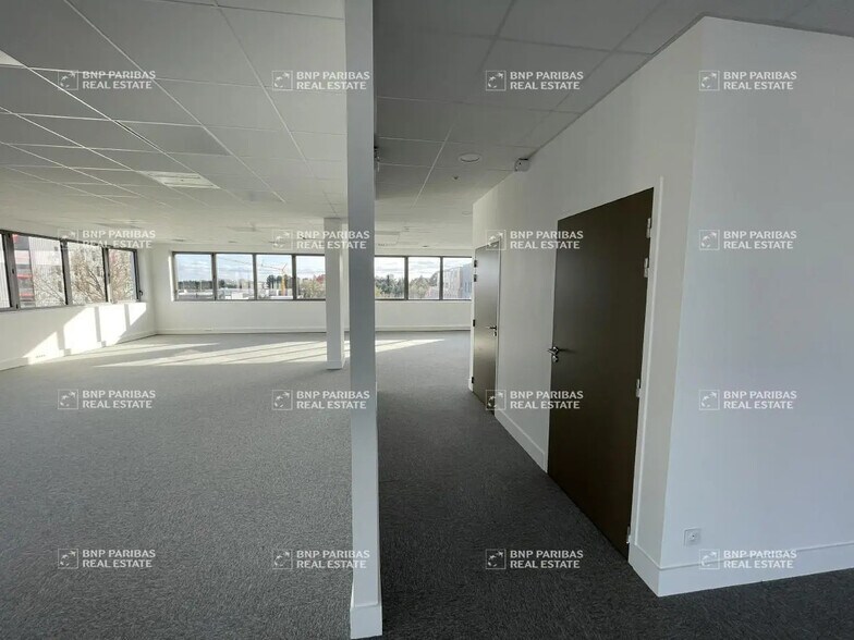 6 Rue Victor Schoelcher, Saint-Herblain for sale - Building Photo - Image 3 of 13