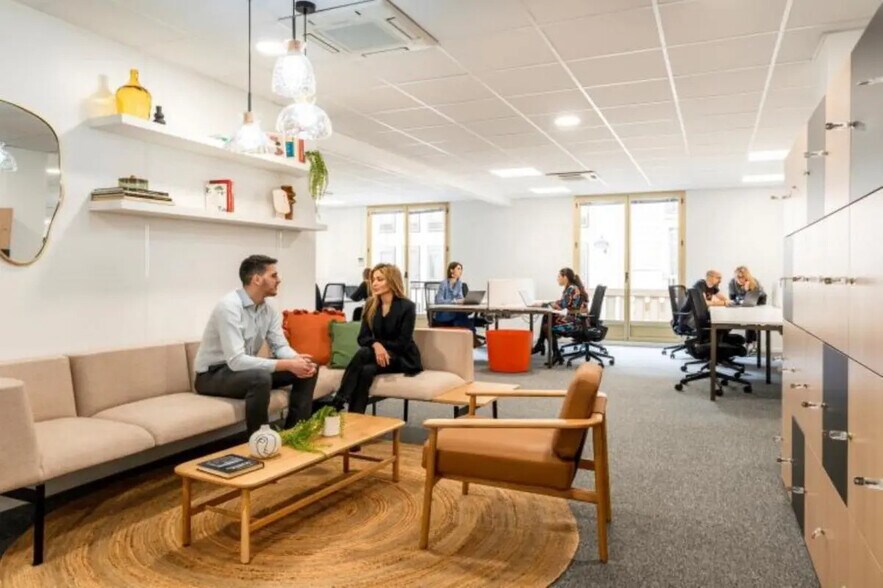 5 rue Royale, Paris for lease - Building Photo - Image 1 of 1