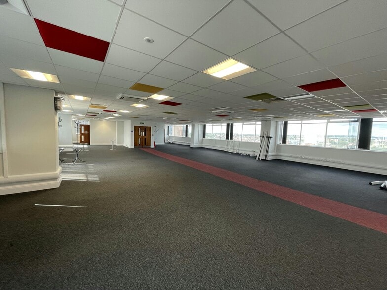 St Edwards Way, Romford for lease - Building Photo - Image 2 of 24