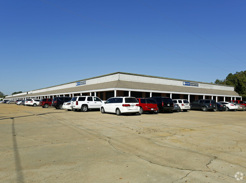 424-460 E President Ave, Tupelo, MS for lease - Primary Photo - Image 1 of 5