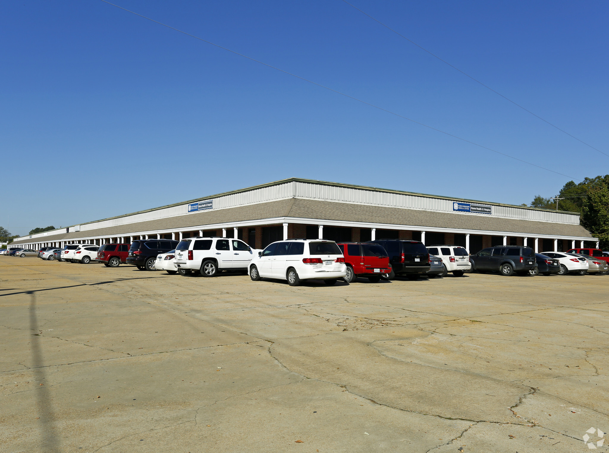 424-460 E President Ave, Tupelo, MS for lease Primary Photo- Image 1 of 6