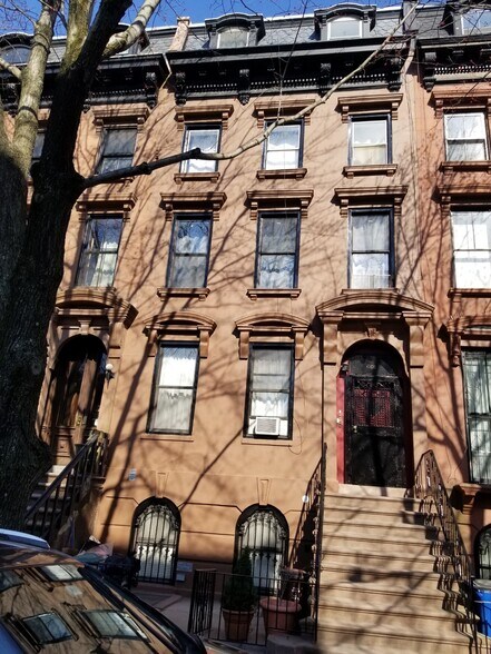 217 Cumberland St, Brooklyn, NY for sale - Primary Photo - Image 1 of 1