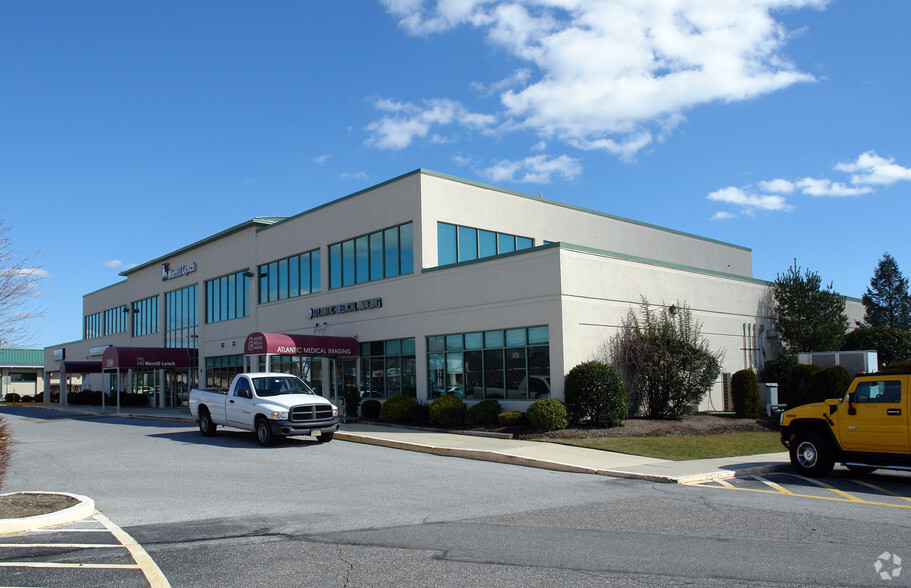 3100 Hingston Ave, Egg Harbor Township, NJ for lease - Primary Photo - Image 1 of 2