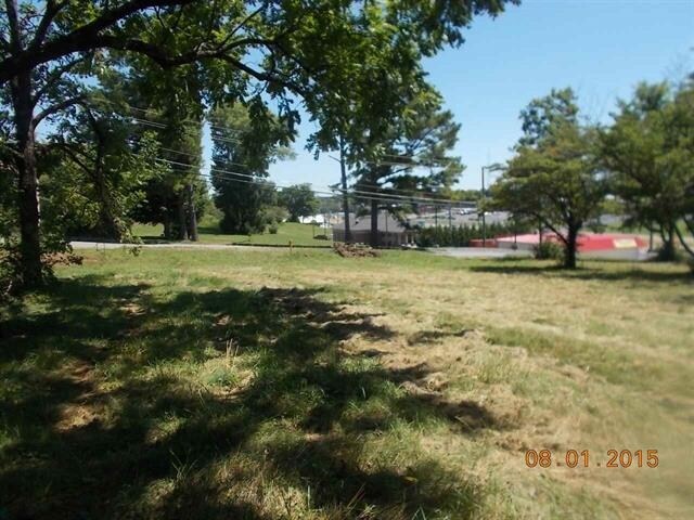 1208 Congress Pky S, Athens, TN for sale - Primary Photo - Image 1 of 1