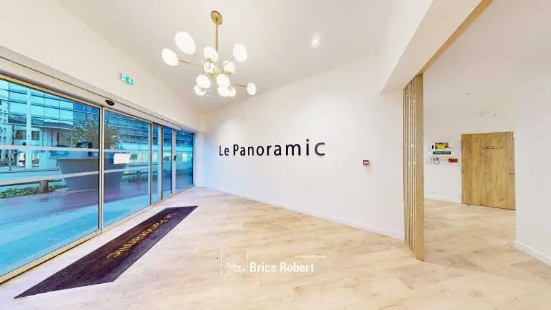 Office in Lyon for lease - Building Photo - Image 3 of 24