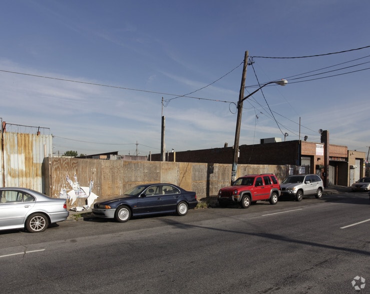 5911 Foster Ave, Brooklyn, NY for lease - Primary Photo - Image 1 of 7