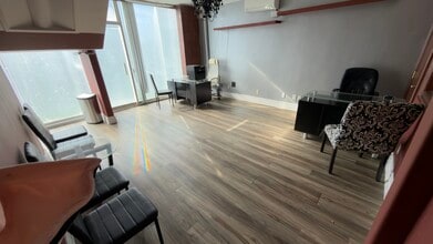 14545 Friar St, Van Nuys, CA for lease Interior Photo- Image 2 of 3