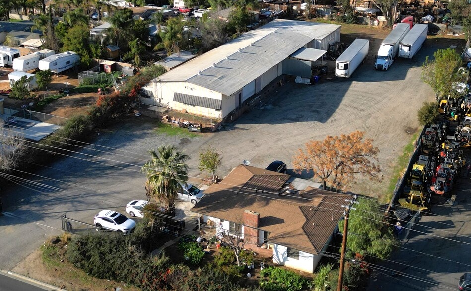 8551 Mission Blvd, Jurupa Valley, CA for lease - Building Photo - Image 2 of 27