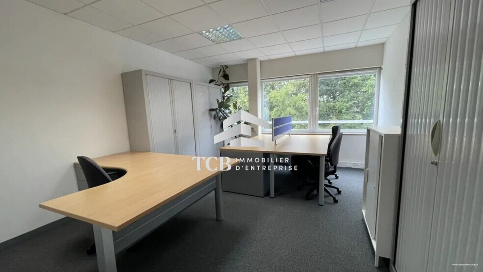 Office in Carquefou for lease - Building Photo - Image 2 of 5