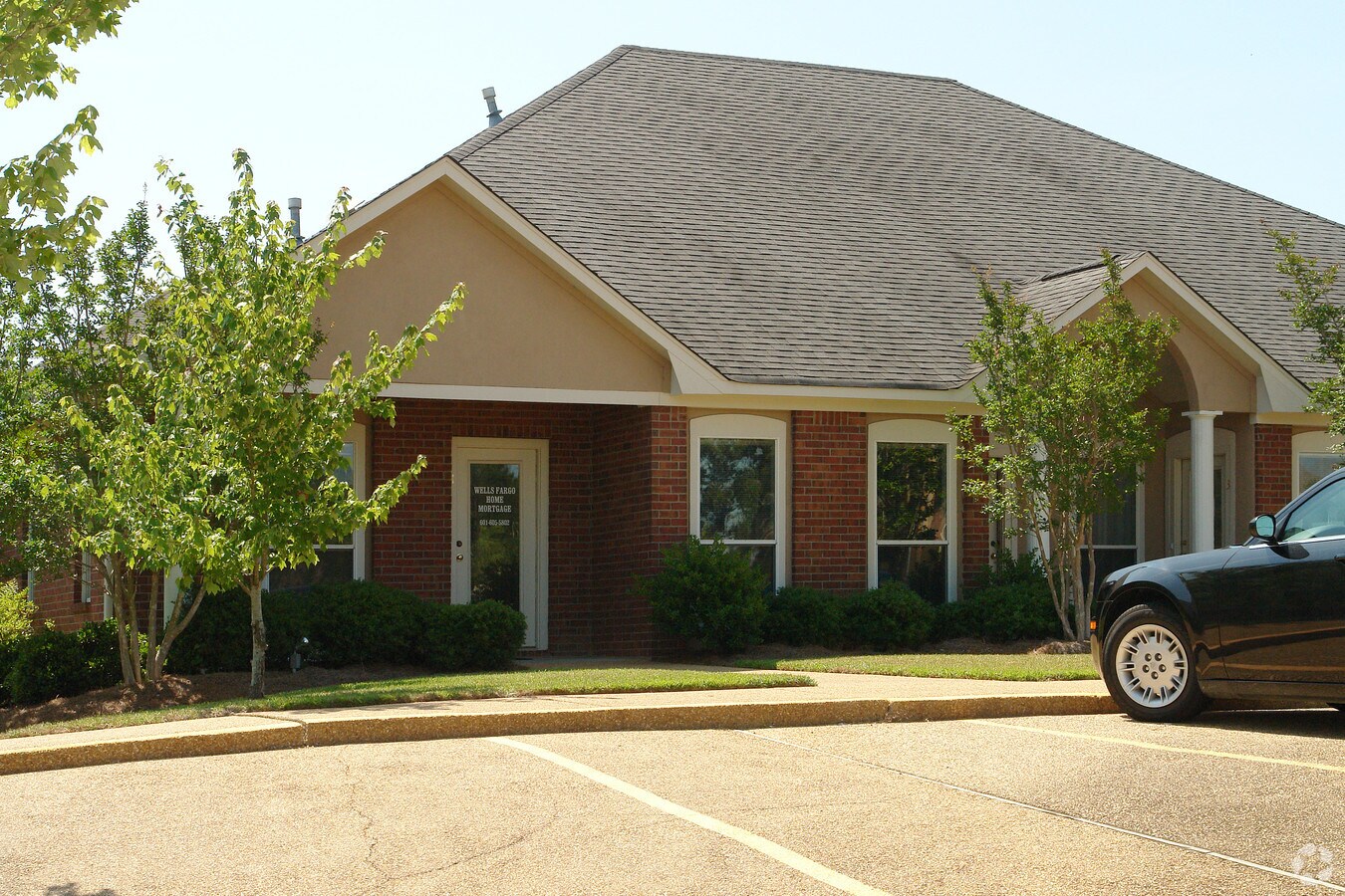 109 Executive Dr, Madison, MS 39110