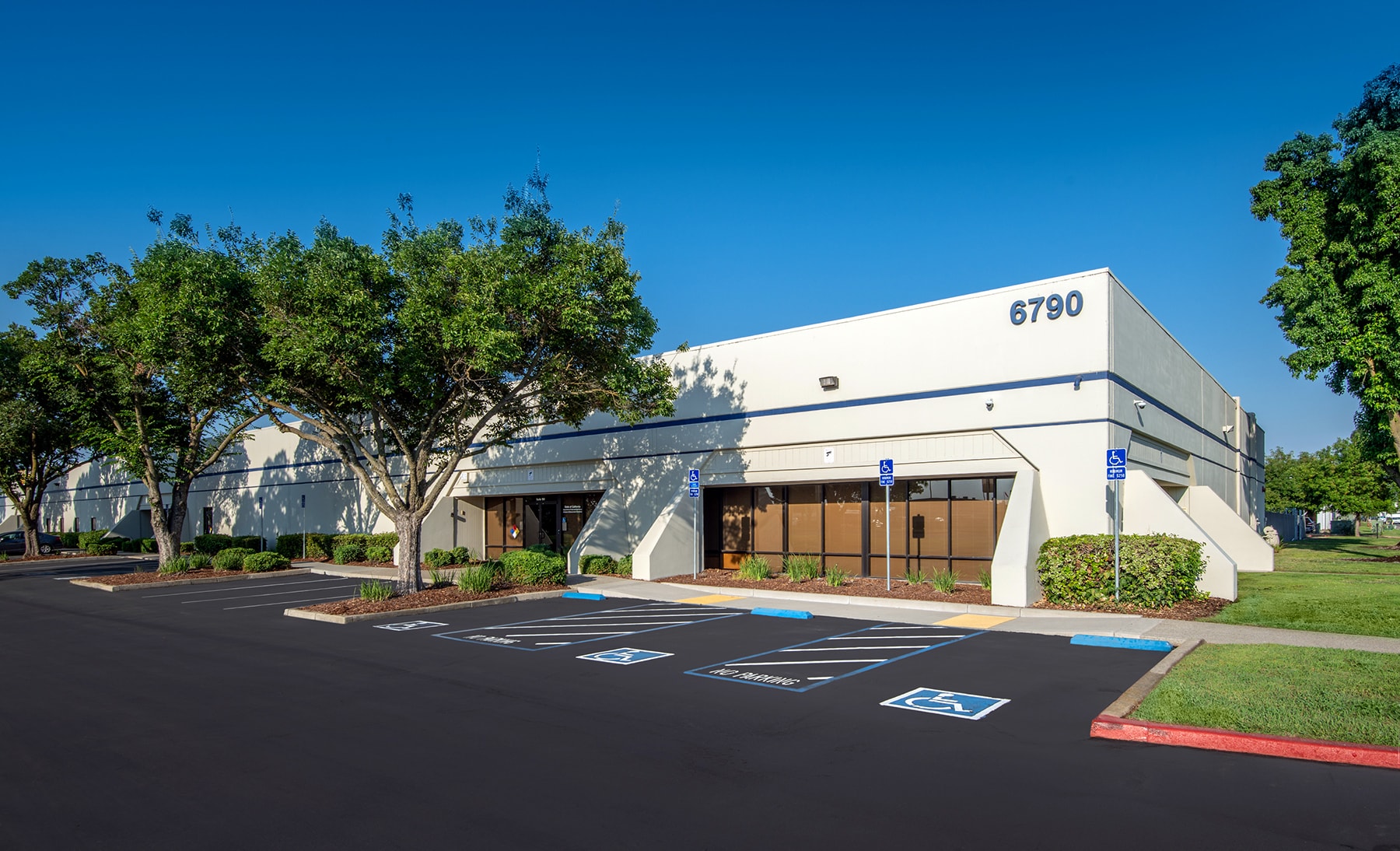 6790 Florin Perkins Rd, Sacramento, CA for sale Building Photo- Image 1 of 8