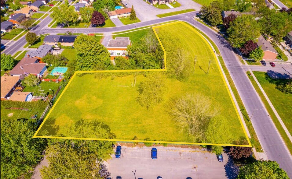 33 Compton St, Kingston, ON K7K 5V4