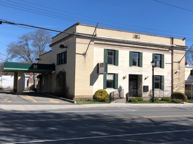 343 Delaware Ave, Delmar, NY for sale - Building Photo - Image 1 of 1