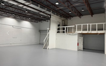 700 S John Rodes Blvd, Melbourne, FL for lease Building Photo- Image 1 of 3