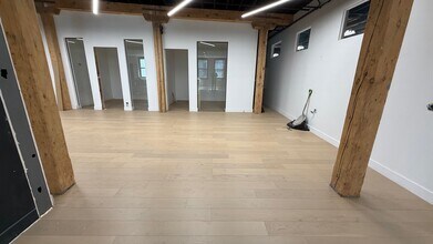 320 W Ohio St, Chicago, IL for lease Interior Photo- Image 1 of 9