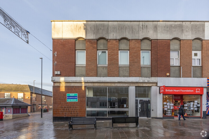 6-8 Market St, Wellingborough for lease - Building Photo - Image 2 of 2