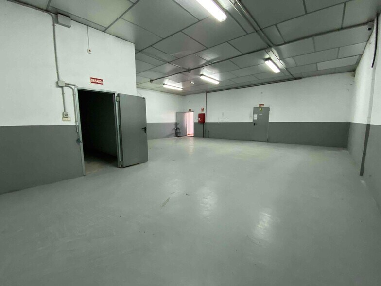 Industrial in Getafe, Madrid for lease - Building Photo - Image 3 of 11
