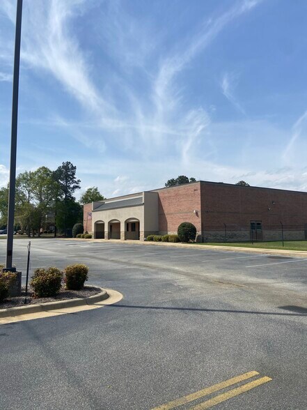 2815 Gillionville Rd, Albany, GA for sale - Building Photo - Image 1 of 1