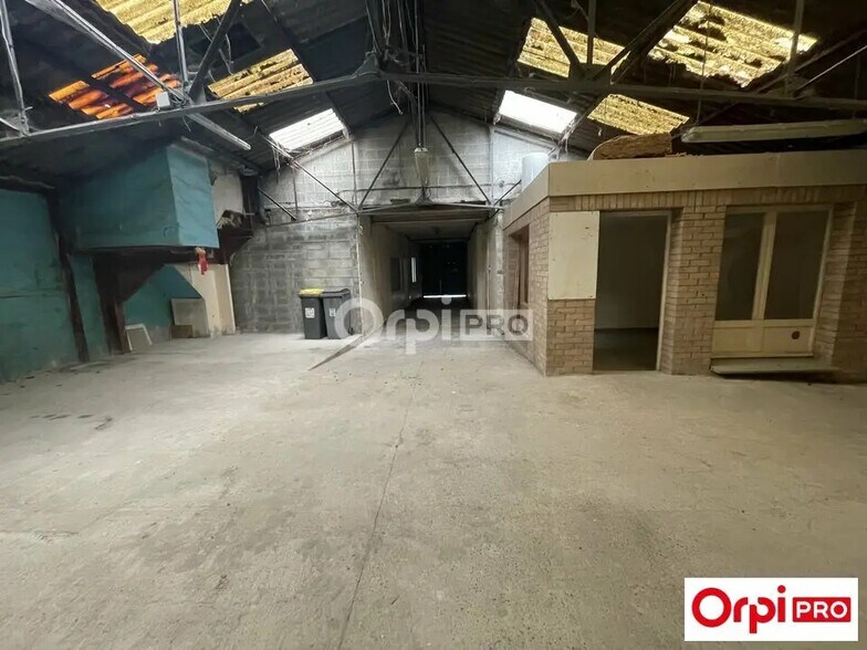 Flex in Lille for lease - Interior Photo - Image 3 of 4