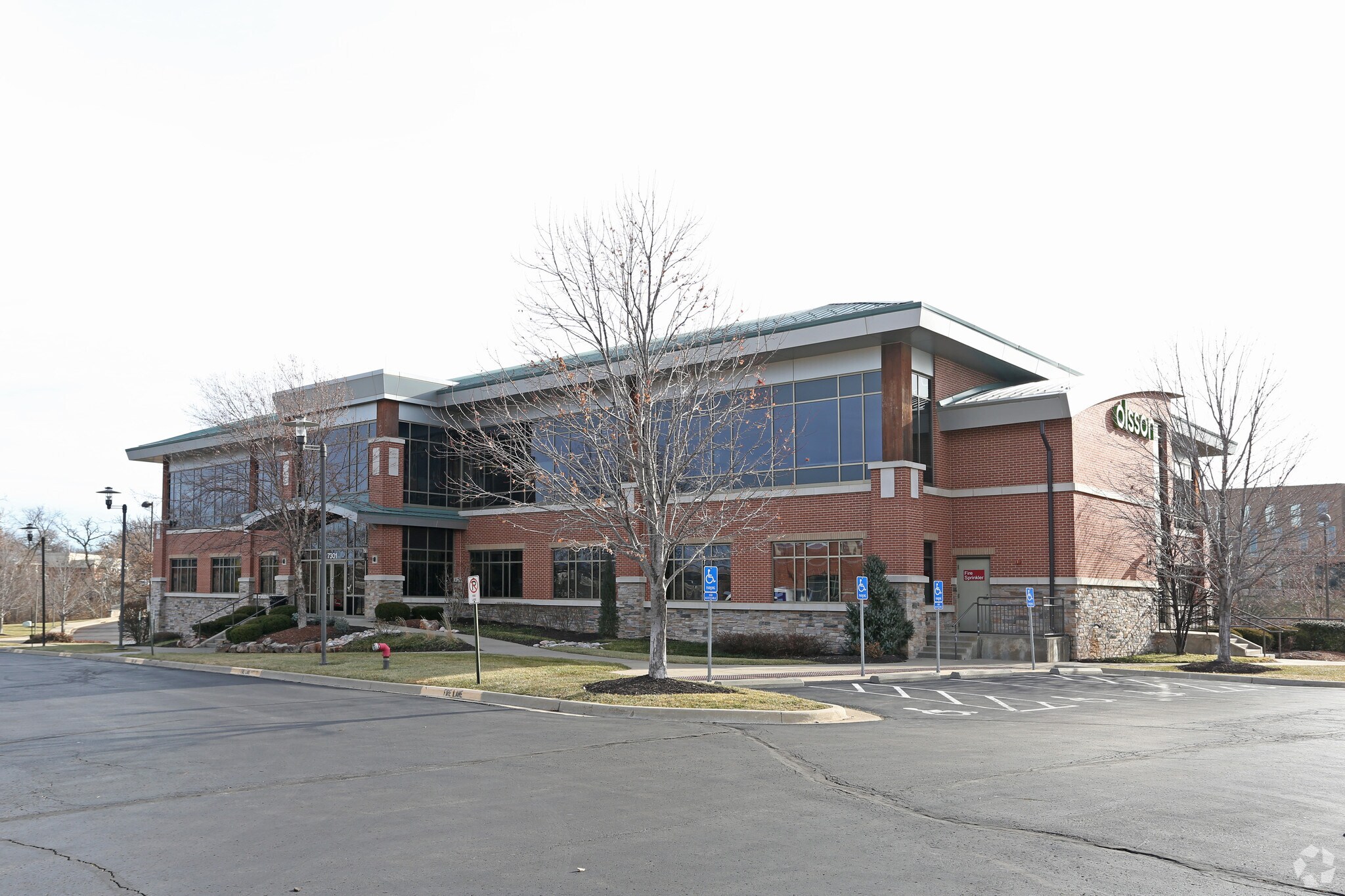 7301 W 133rd St, Overland Park, KS for sale Primary Photo- Image 1 of 1