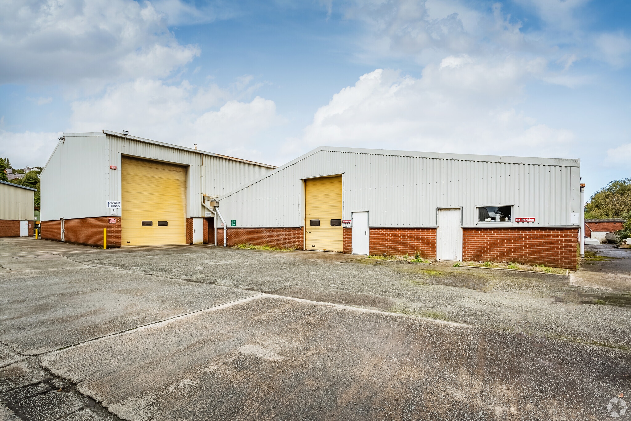 Caernarfon Rd, Bangor for sale Primary Photo- Image 1 of 1