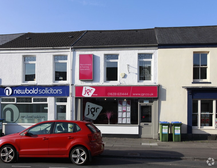 39 Alfred St, Neath for sale - Primary Photo - Image 1 of 2
