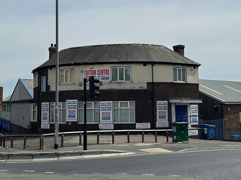 146-148 Garnet Rd, Leeds for sale - Building Photo - Image 2 of 11