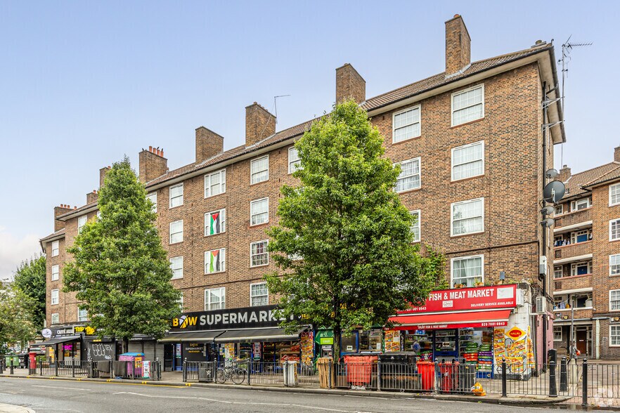 157-169 Devons Rd, London for lease - Building Photo - Image 2 of 7