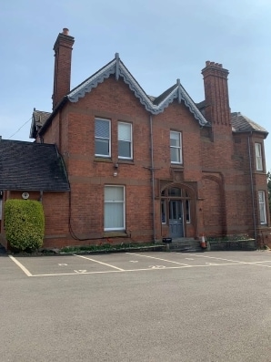 43 High St, Kenilworth for sale Primary Photo- Image 1 of 1