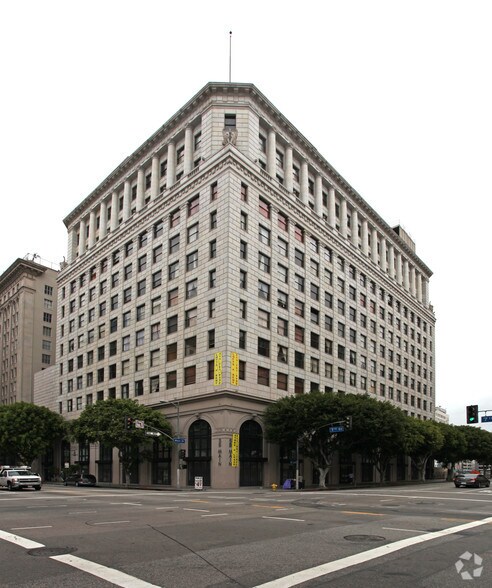 111 W 7th St, Los Angeles, CA for sale - Primary Photo - Image 1 of 1