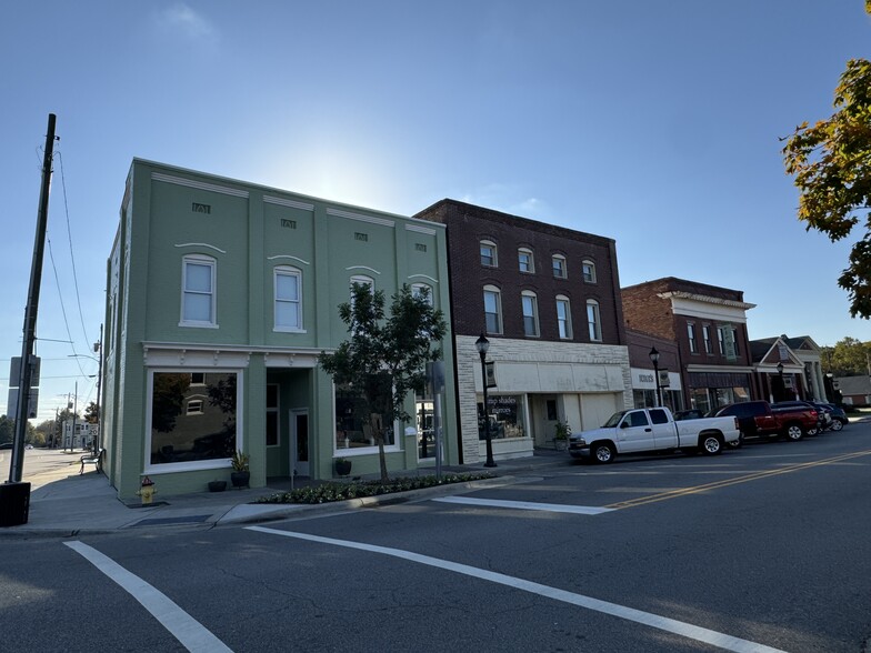 103 W Main St, Aberdeen, NC for lease - Building Photo - Image 2 of 4