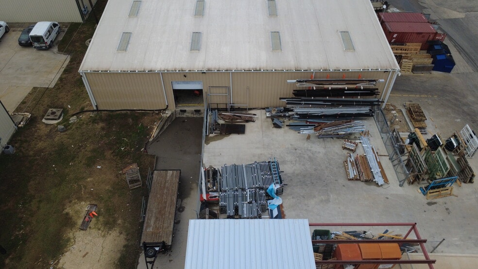 9201 Brown Ln, Austin, TX for sale - Building Photo - Image 2 of 5