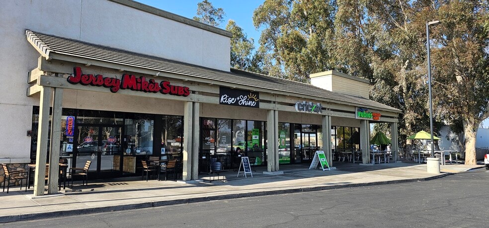 1662 Main St, Ramona, CA for lease - Building Photo - Image 2 of 3