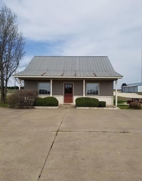 5528 Fm 933, Whitney, TX 76692